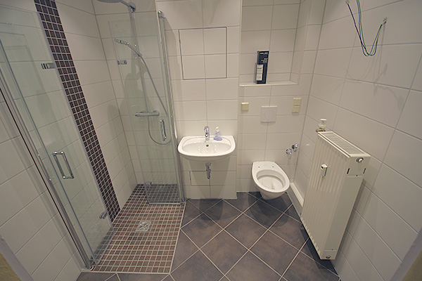 Badrenovierung im Plattenbau WHH17